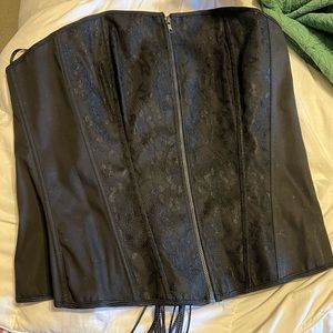 NWT Torrid corset size3